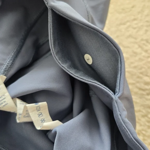 Lululemon Cool To Street CropBlue Denim / Banana Leaf Blush Quartz Size 2 - Picture 14 of 16